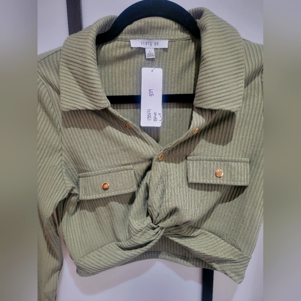 Olive Croptop Size L
